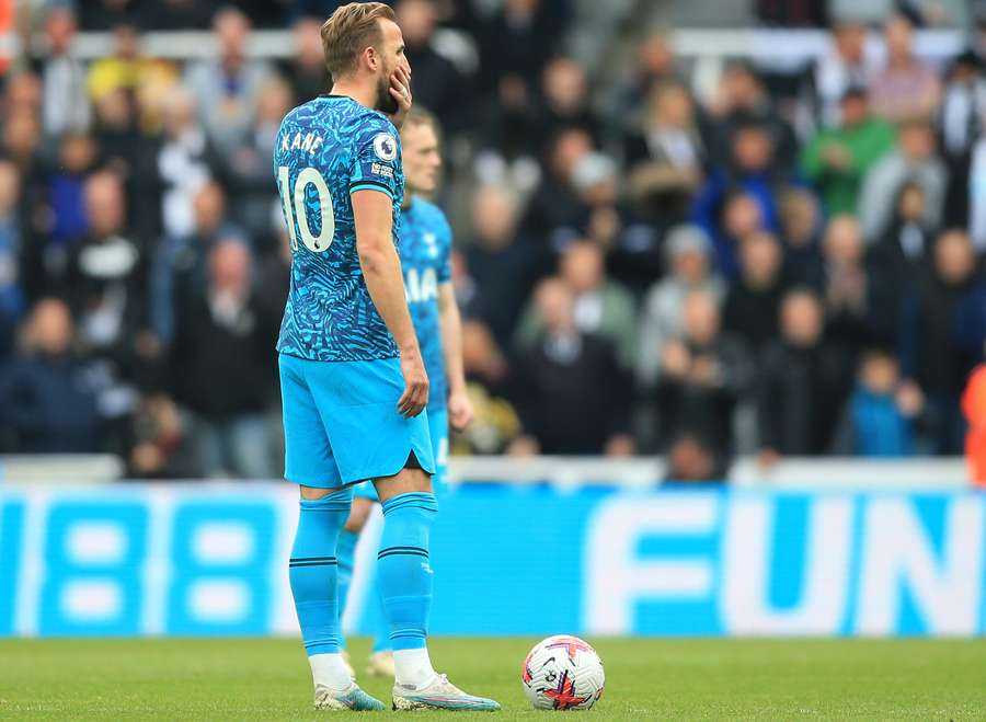 Tottenham Hotspur's English striker Harry Kane reacts as he prepares to kick-off after his team conceded a sixth goal