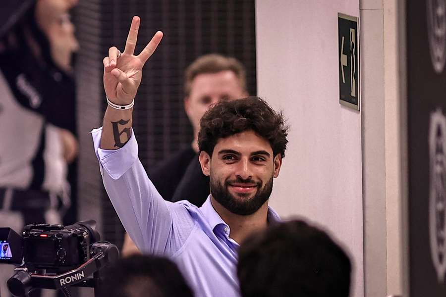 Yuri Alberto se recupera de uma lesão na coxa direita Yuri Alberto se recupera de uma lesão na coxa direita