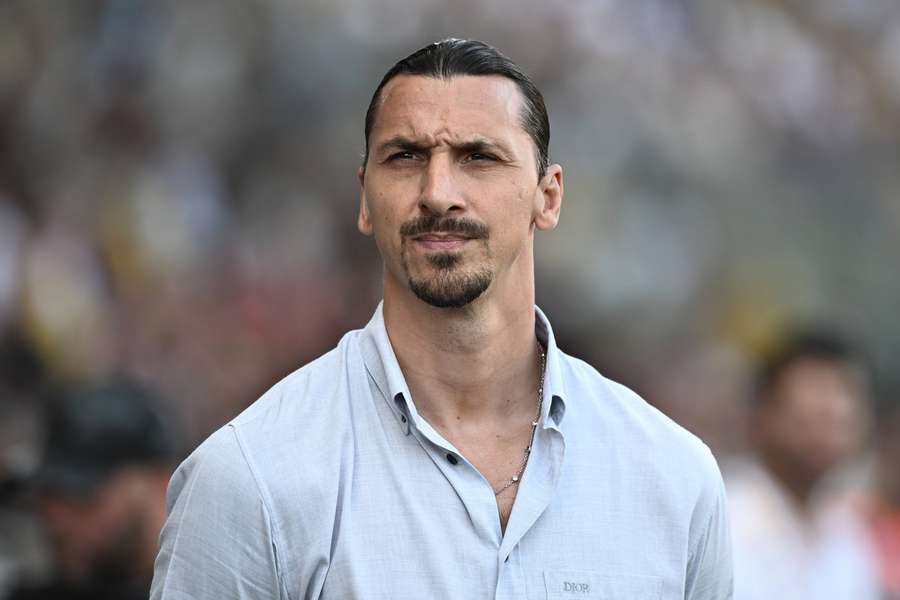 Zlatan má prý s vedením pokřivené vztahy.