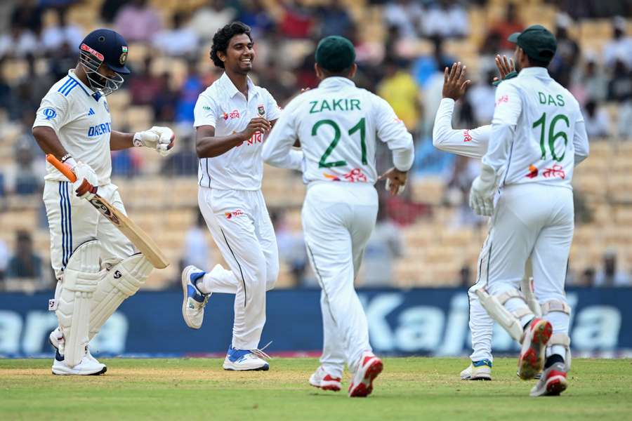 Bangladesh seamer Hasan Mahmud's three-wicket burst in the morning session had India reeling at 34-3