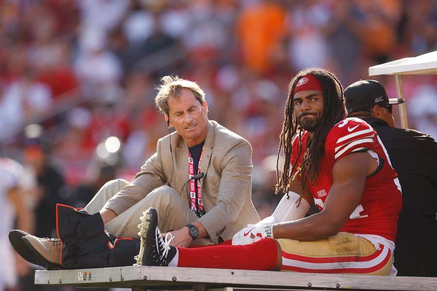 Fred Warner konnte nach seiner Verletzung für die 49ers nicht weiterspielen. 