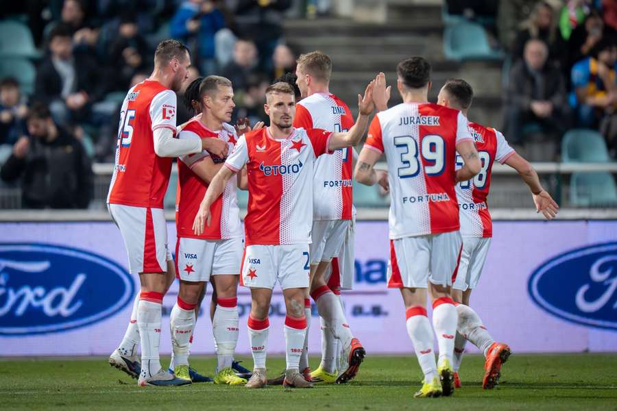 Radost pražské Slavie po vstřelené brance