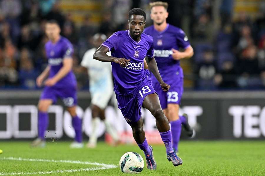 Majeed Ashimeru in the distinctive purple kit of Anderlecht