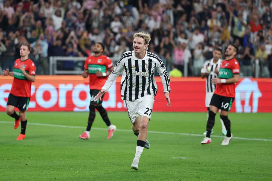 Nick Woltemade marcou de penálti para a Juventus