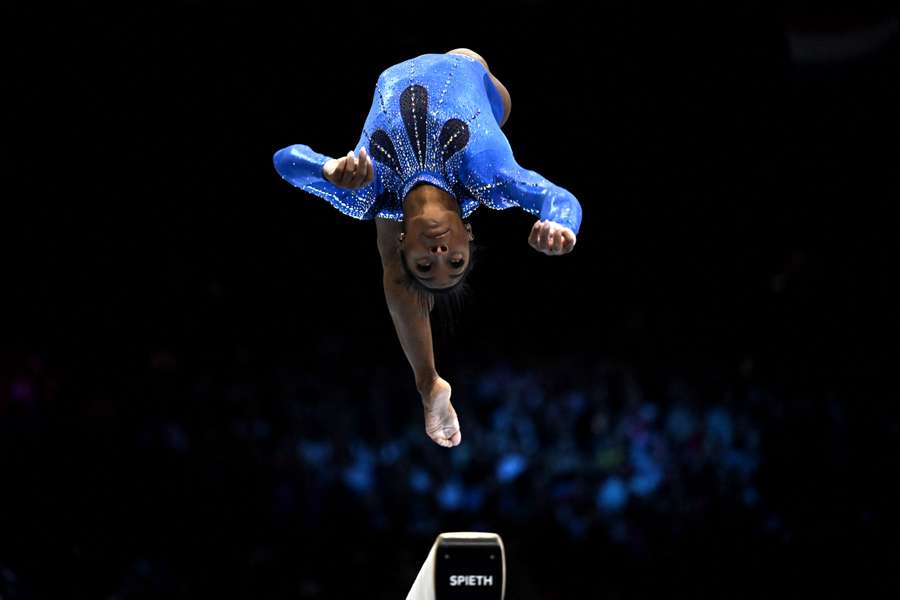 Simone Biles er historiens mest vindende kvindelige gymnast.