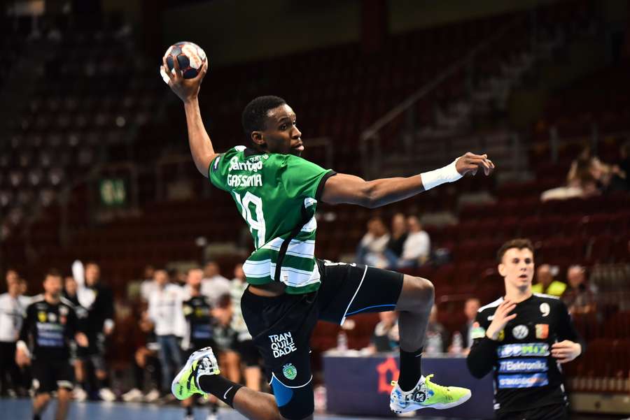 Andebol: Benfica adia apuramento na Liga Europeia, Sporting, já apurado, vence na Hungria