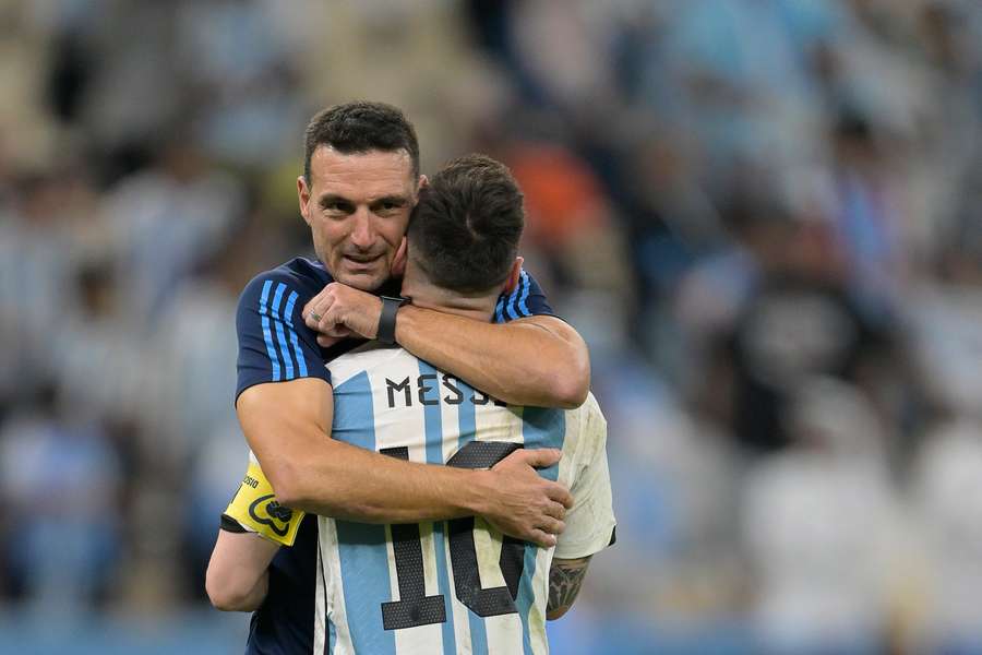 Scaloni defendeu que a Argentina não merecia ter ido até aos penáltis