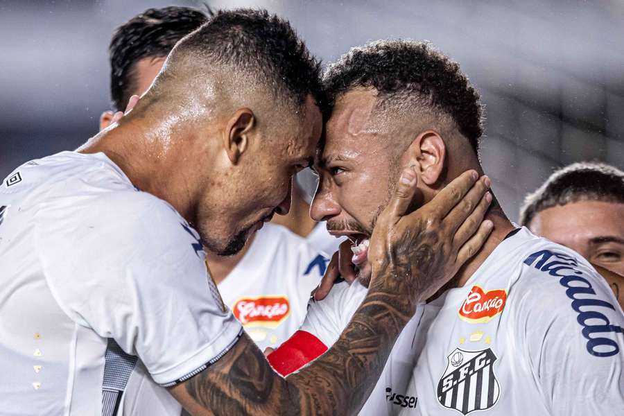 Ney célèbre son premier but depuis son retour.