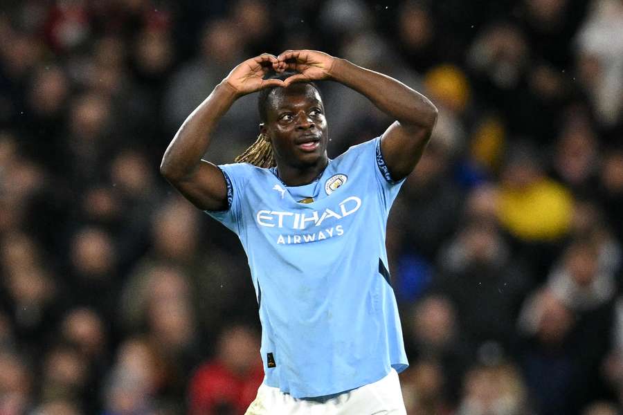 Doku fechou a conta no Etihad Stadium