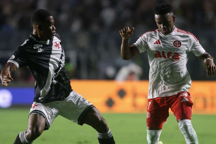 Vasco goleou Inter por 5 a 1 no último encontro, pelo Brasileirão 2025