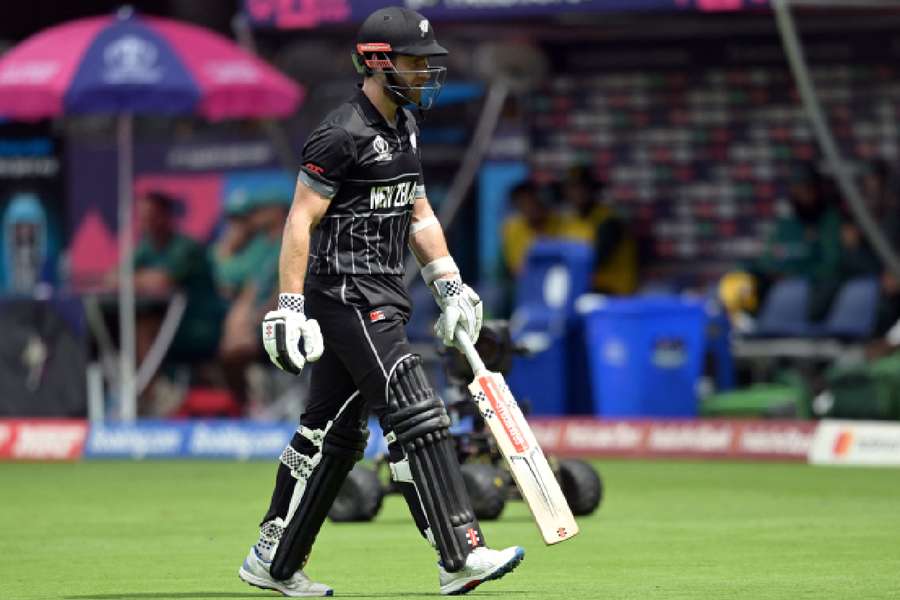 Williamson walks off after losing his wicket