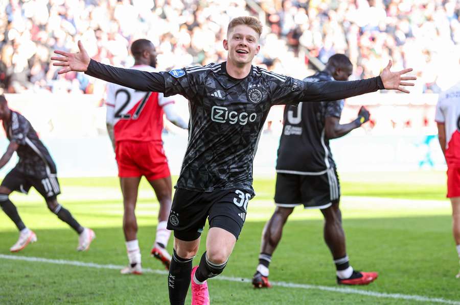 Kristian Hlynsson was in de uitwedstrijd tegen FC Utrecht tweemaal trefzeker 
