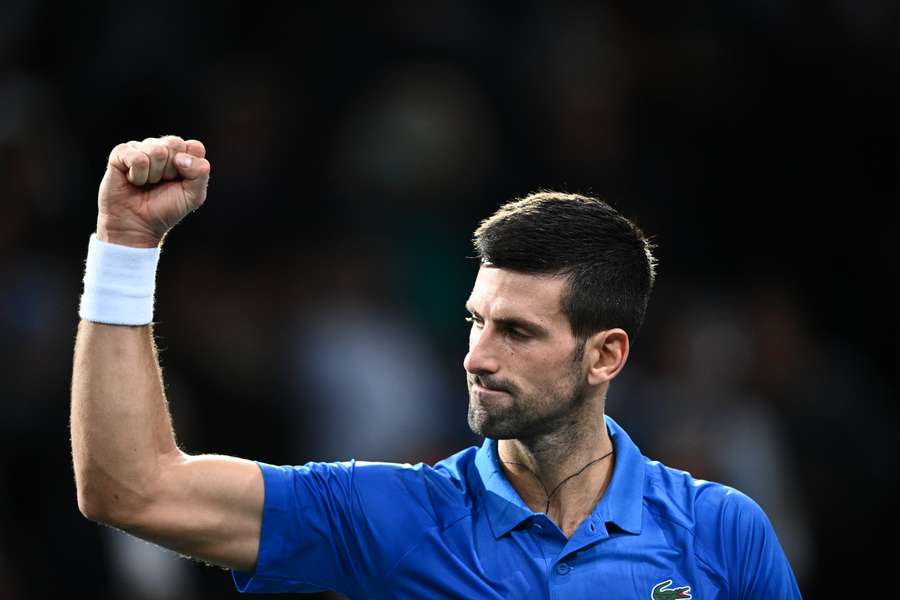 Novak Djokovic s'est qualifié pour les demies de Paris-Bercy ce vendredi. 