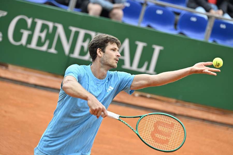 Jannik Sinner nowym liderem rankingu ATP, awans Huberta Hurkacza, spadek Kamila Majchrzaka
