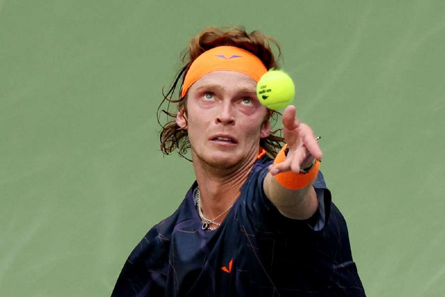 Rublev battled in the scorching heat Rublev battled in the scorching heat