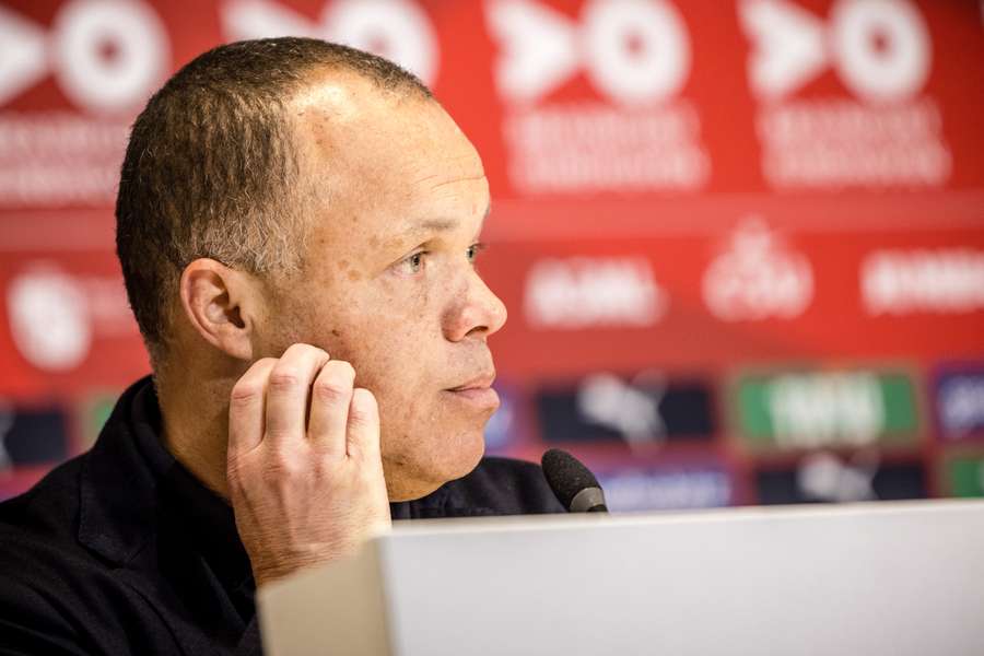 Technisch directeur Earnest Stewart van PSV tijdens de persconferentie over het vertrek van Ruud van Nistelrooij als trainer