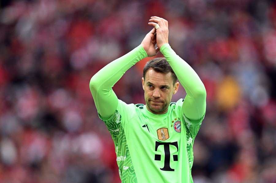 Manuel Neuer will miss the cup final after picking up a calf strain