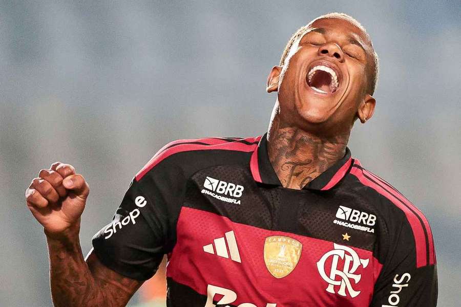Wallace Yan fez um dos gols da vitória em Portugal Wallace Yan fez um dos gols da vitória em Portugal