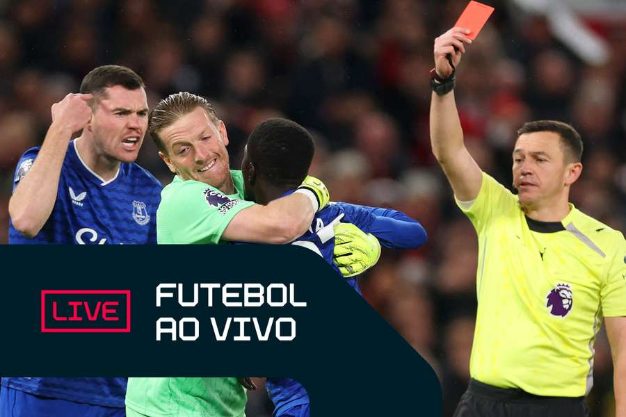 Gueye perdeu a cabeça em Old Trafford