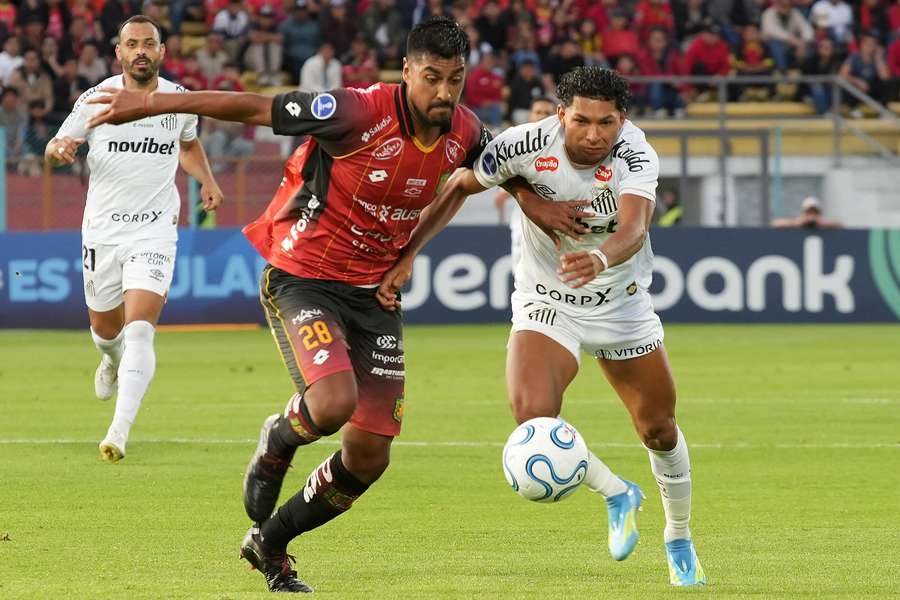 Santos teve bom começo antes de cair de rendimento