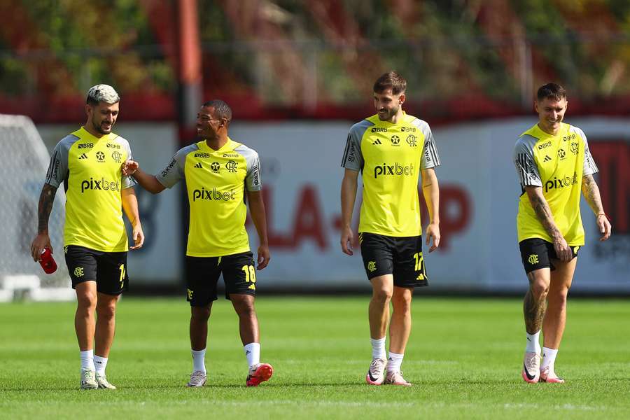 Os uruguaios do Flamengo estão de volta para a partida no Mané Garrincha