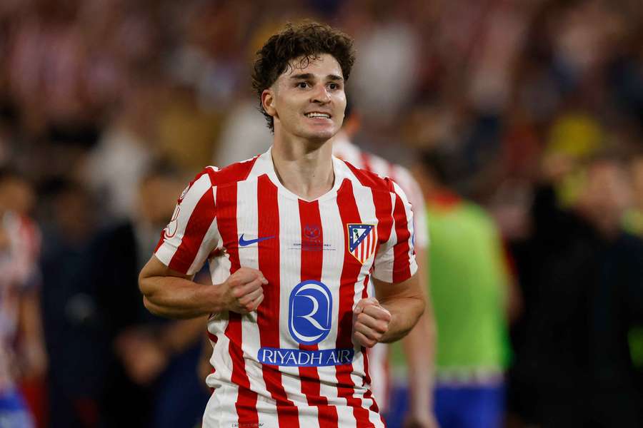 Barcelona open talks with Atletico Madrid over Julian Alvarez deal