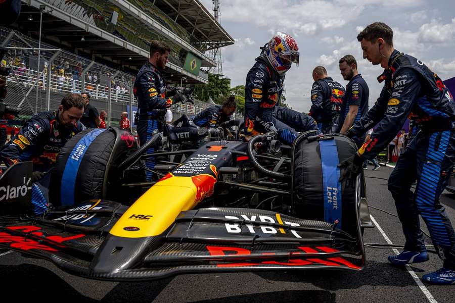 Max Verstappen muss in Sao Paulo eine Aufholjagd starten