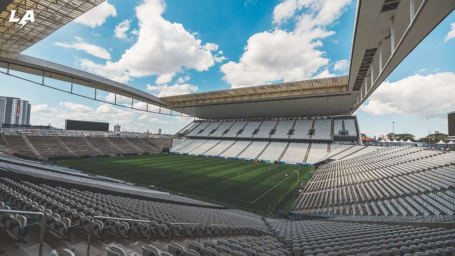 Estádio do Corinthians passa por ajustes para receber segundo jogo da NFL no Brasil