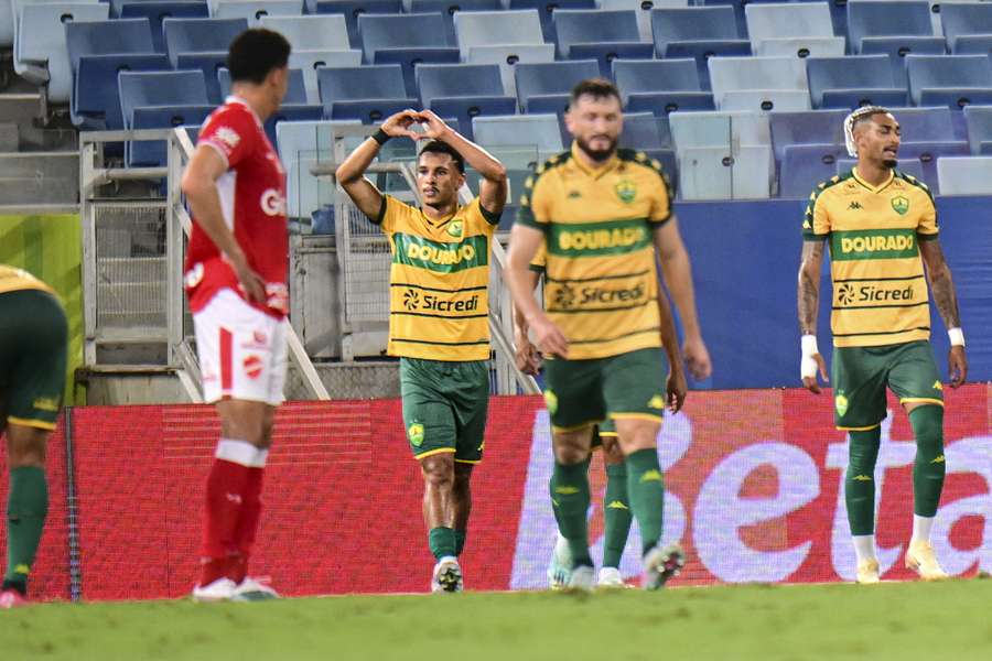 Juan Christian fez valer Lei do Ex na Arena Pantanal