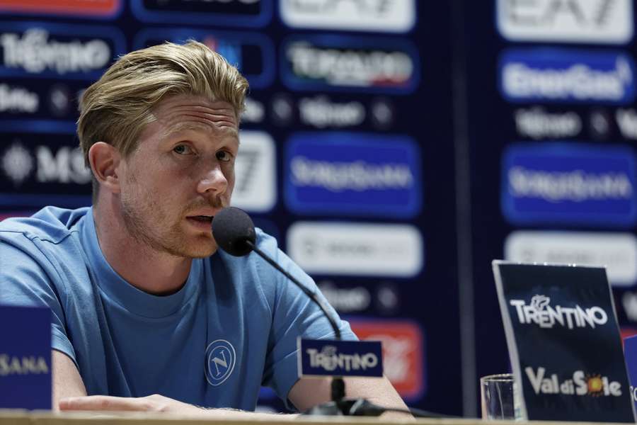 De Bruyne é reforço sonante no Nápoles