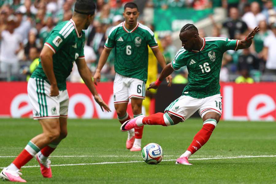 O México teve uma boa atuação contra a África do Sul O México teve uma boa atuação contra a África do Sul