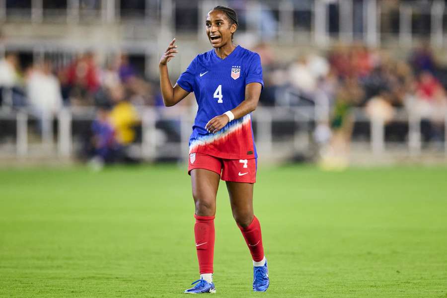 Naomi Girma a ajuns la Chelsea pentru o sumă record în fotbalul feminin