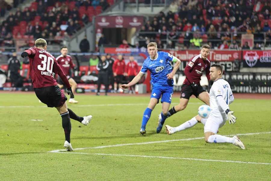 Der Club sichert sich spät den Heimsieg gegen Darmstadt.