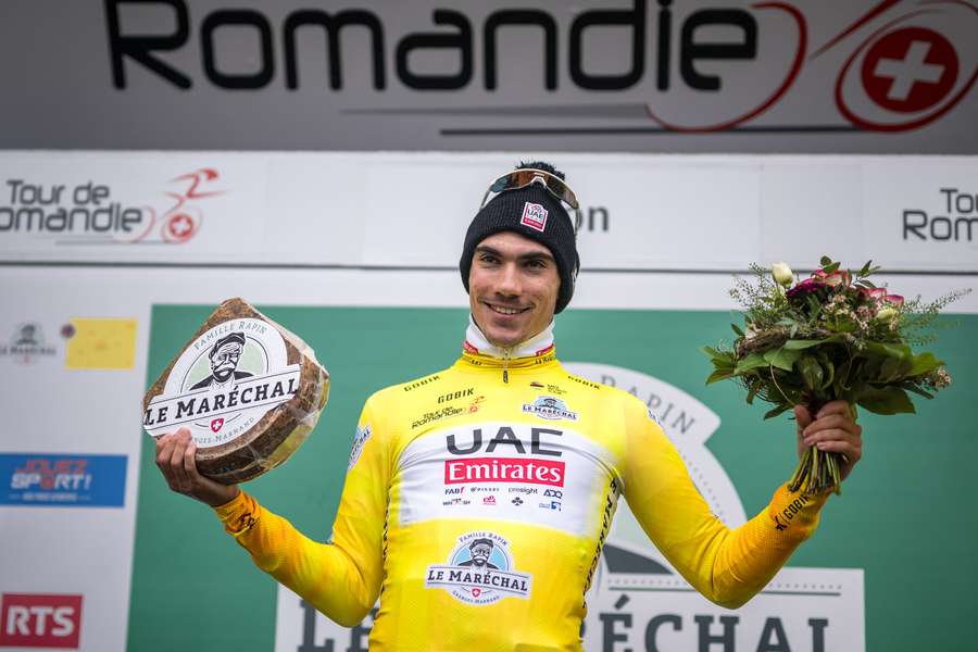 Juan Ayuso trägt vorerst das Gelbe Trikot bei der Tour de Romandie.