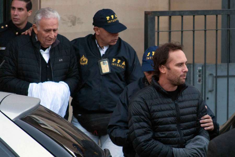 Los Jinkis, cuando fueron detenidos en 2015 por el FIFAgate Los Jinkis, cuando fueron detenidos en 2015 por el FIFAgate