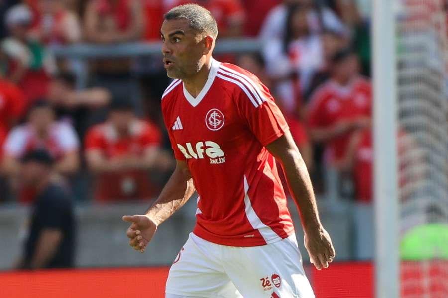 Gabriel Mercado continua no Internacional