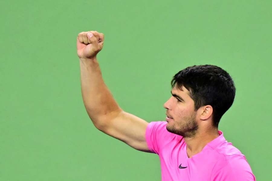 Alcaraz celebrates his win against Auger-Aliassime