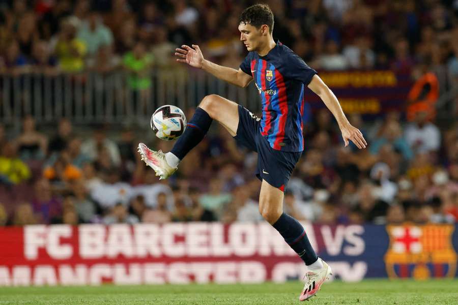 Barcelona defender Christensen to undergo tests for sprained ankle