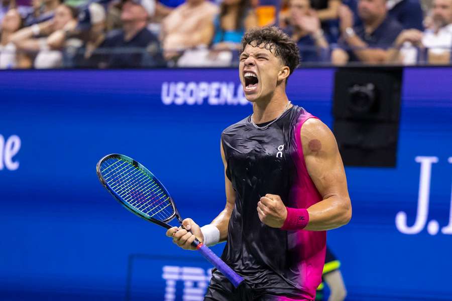 Shelton chega à sua primeira semi de Grand Slam