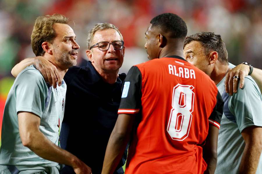 Vteřiny od vyřazení, pak euforie. Nemám slov, nikdy jsem nic takového neviděl, řekl Rangnick