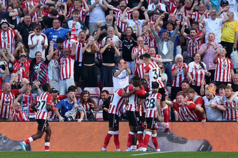 Beniaminek Premier League zagra w Lidze Europy. Chelsea poza europejskimi pucharami Beniaminek Premier League zagra w Lidze Europy. Chelsea poza europejskimi pucharami