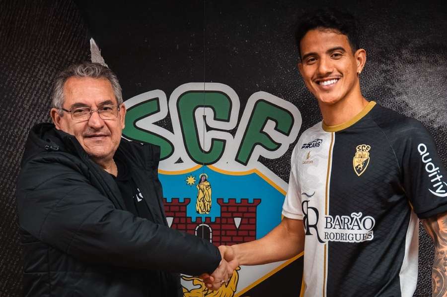 Farense garante central brasileiro Rafael Pontelo por empréstimo do Sporting Farense garante central brasileiro Rafael Pontelo por empréstimo do Sporting
