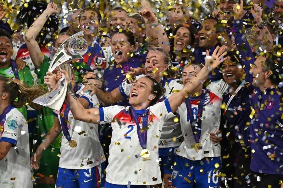 Inglaterra celebra conquista da Euro feminina