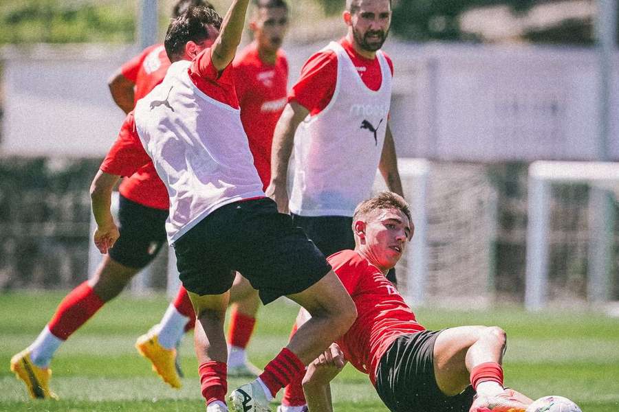 Arsenalistas no regresso ao trabalho