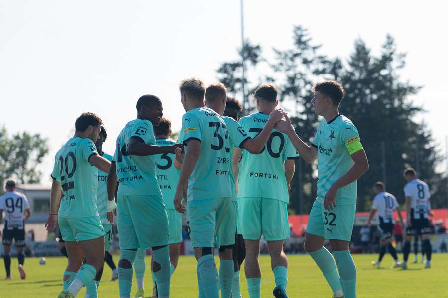 Slavia přestřílela Universitateu Kluž 5:2.