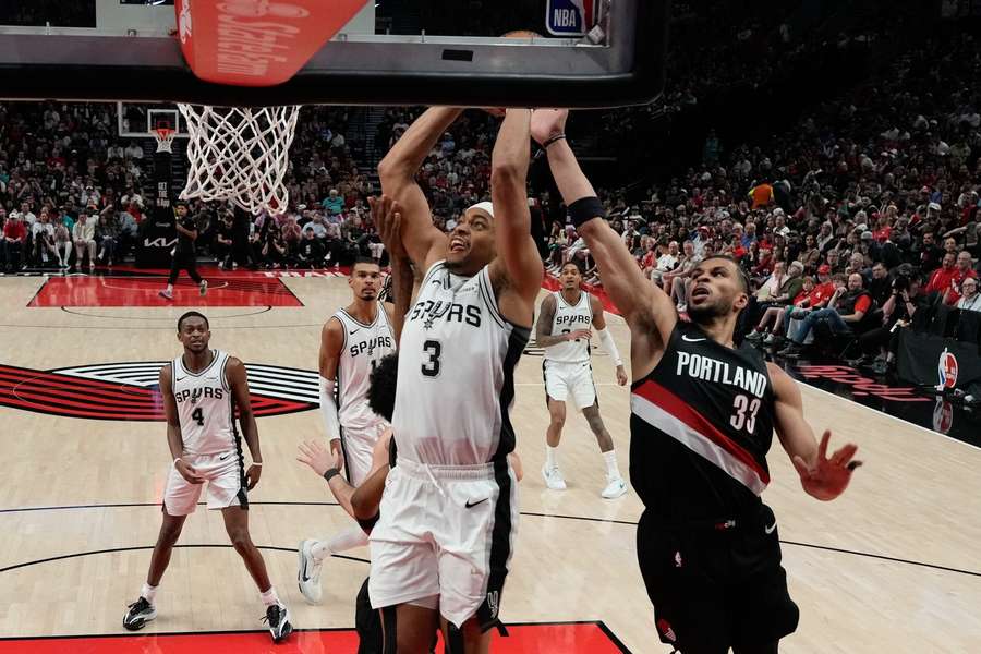 Spurs o jedną wygraną od awansu do drugiej rundy play off ligi NBA