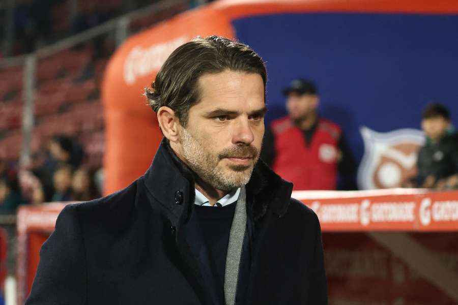 Treinador argentino Fernando Gago teve alta após sofrer enfarte Treinador argentino Fernando Gago teve alta após sofrer enfarte