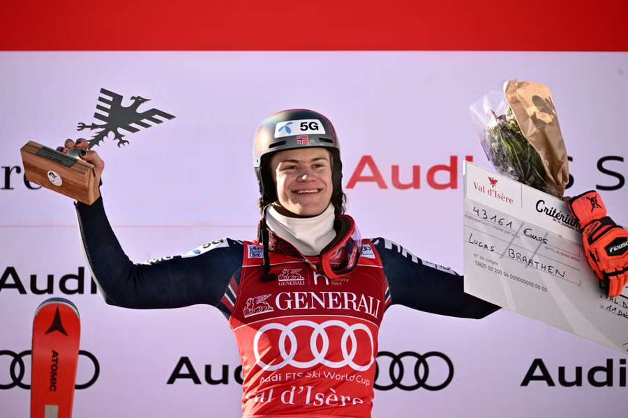 Úvodní slalom sezony SP vyhrál ve Val d'Isére Braathen, slavil potřetí v kariéře