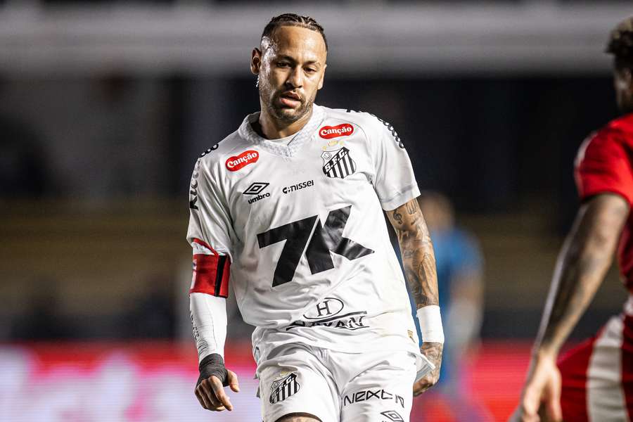 O Santos de Neymar mandará um jogo em São Paulo