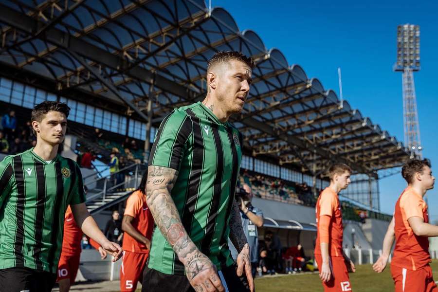 Kucka nastupoval v uplynulej sezóne v Prievidzi. Kucka nastupoval v uplynulej sezóne v Prievidzi.